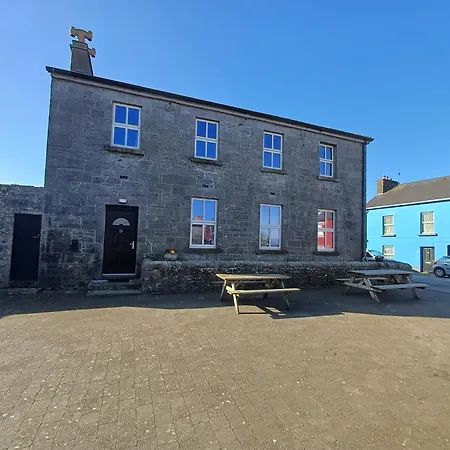 Clonbur House - Two Bedroom Village Apartment Galway
