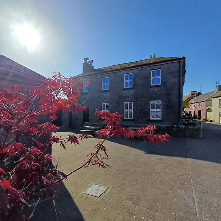 Apartment Clonbur House - Two Bedroom Village Galway