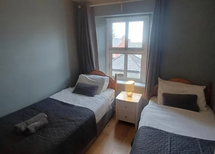 Clonbur House - Two Bedroom Village Galway