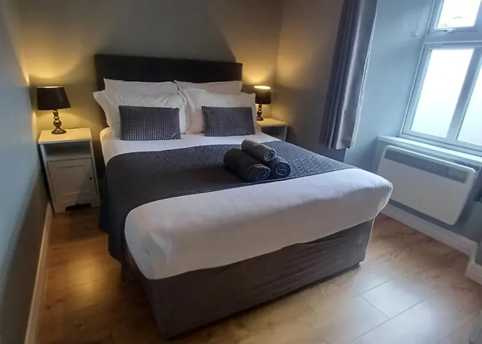 Clonbur House - Two Bedroom Village * Galway